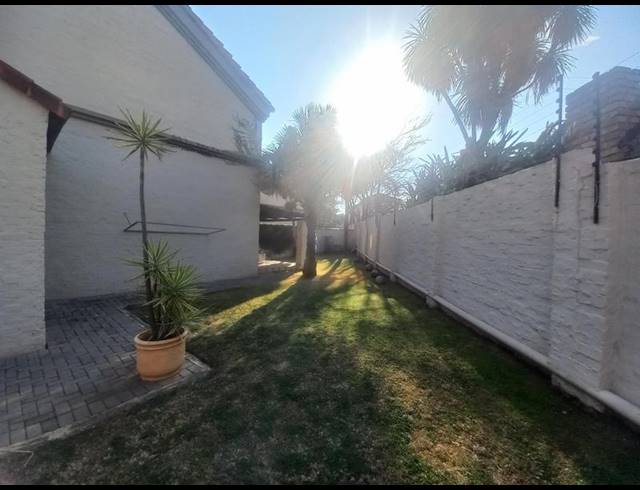 2 BEDROOM DUPLEX FOR SALE IN GARSFONTEIN